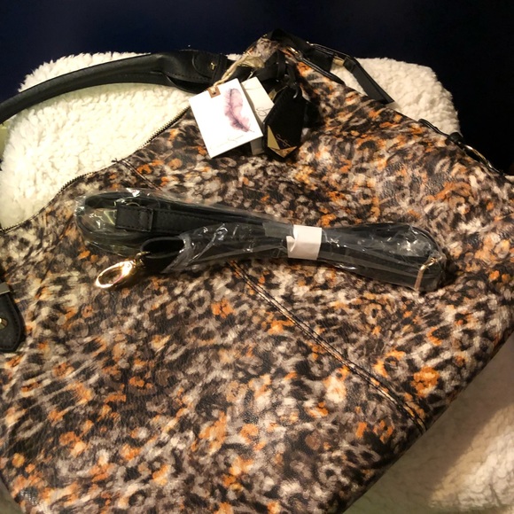 Jessica Simpson Large Hobo/Bag/Purse - Picture 6 of 8